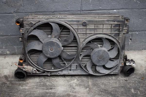 RADIATEUR COMPLET VW GOLF 5 1.9TDI - Vue 1